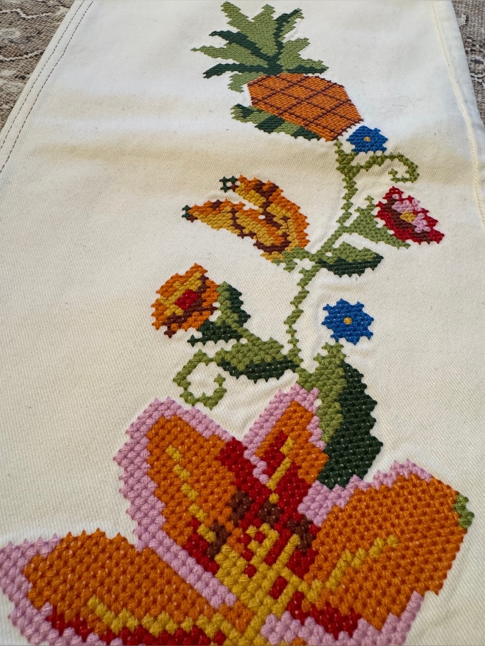 Farm Rio Embroidered Pants - Picture 3 of 14